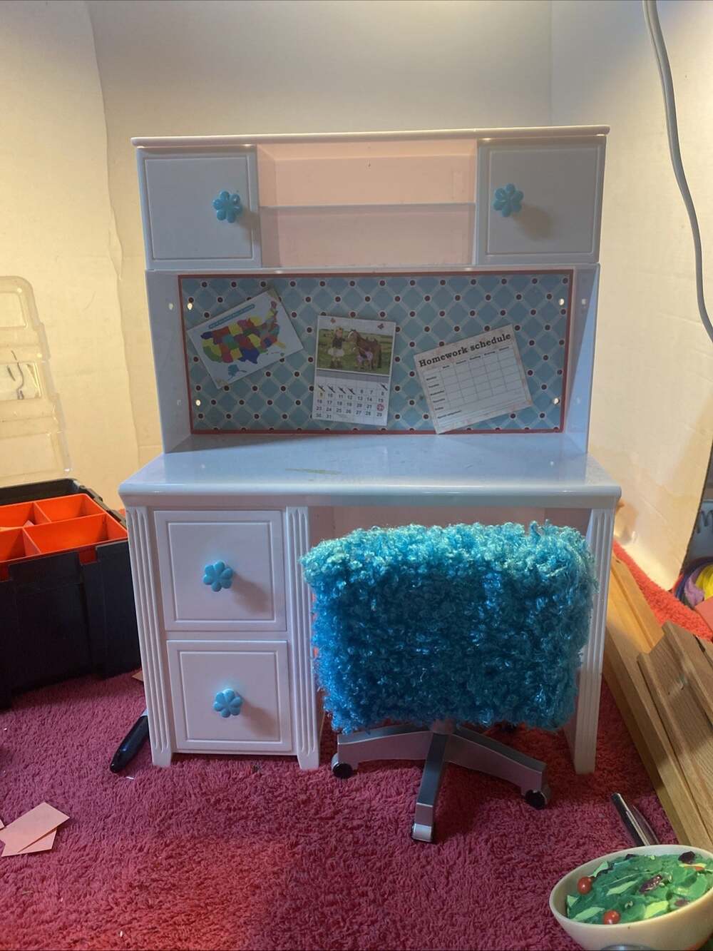 Plastic White Desk, Chair And Hutch For 18" Dolls American Girl